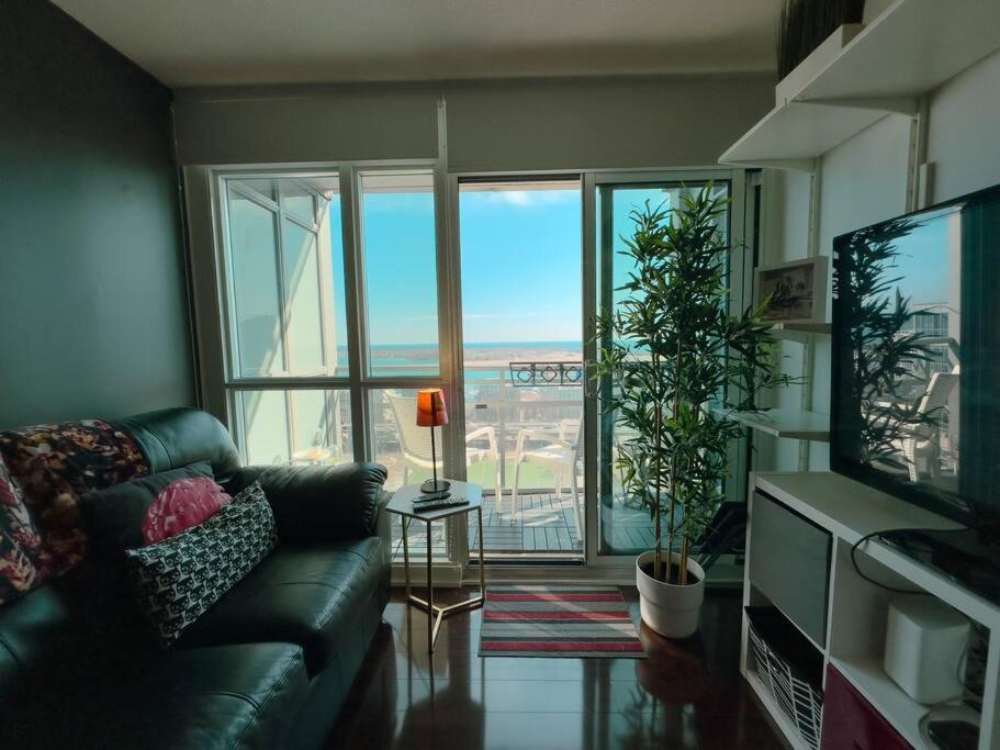 Comfort Two Beds Suite By Cn Tower Rogers Centre Plus Free Parking Toronto Eksteriør bilde